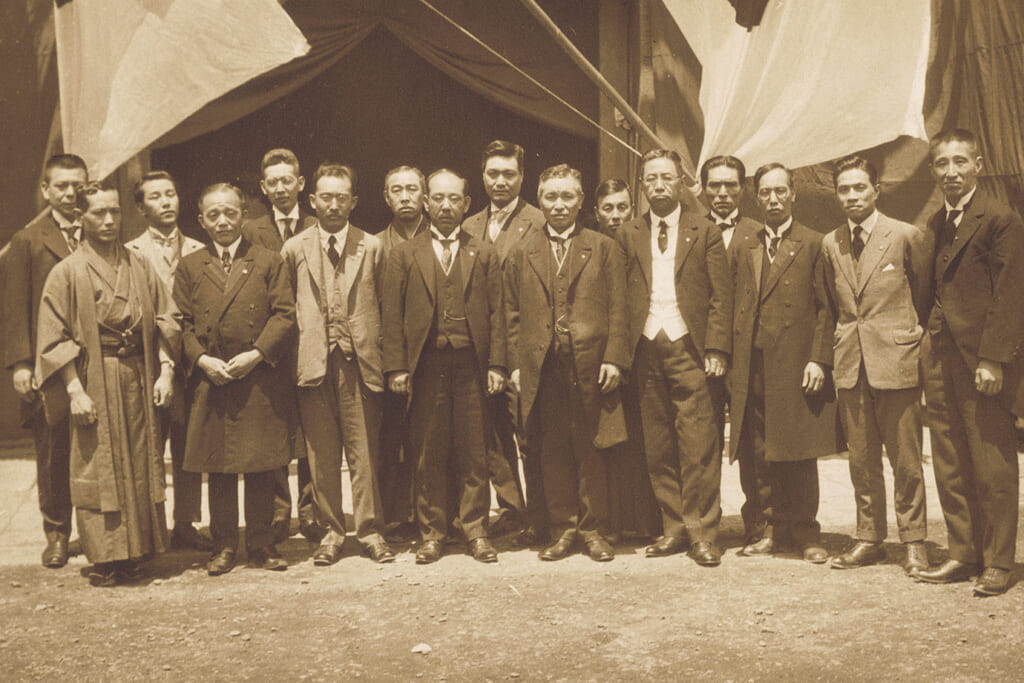 1923年　小西写真専門学校開講式
